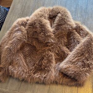 Katch Me beautiful faux fir lined 2 snap front closer coat jacket size large